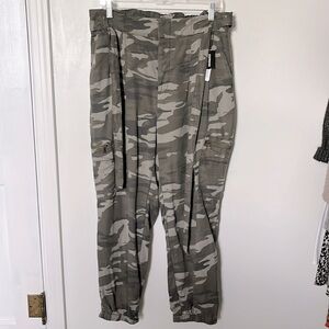 Express‎ High Waisted Belted Cargo Pant